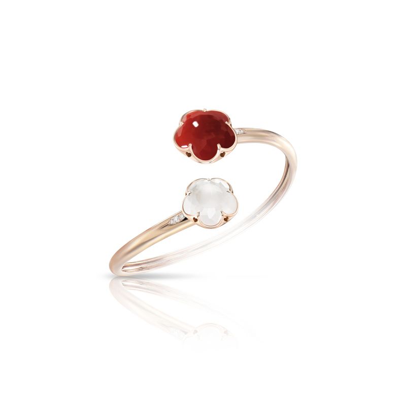 15091R | Pasquale Bruni Bon Ton bracelet in red gold with carnelian and milky quartz Flower 11-14mm - Webshop